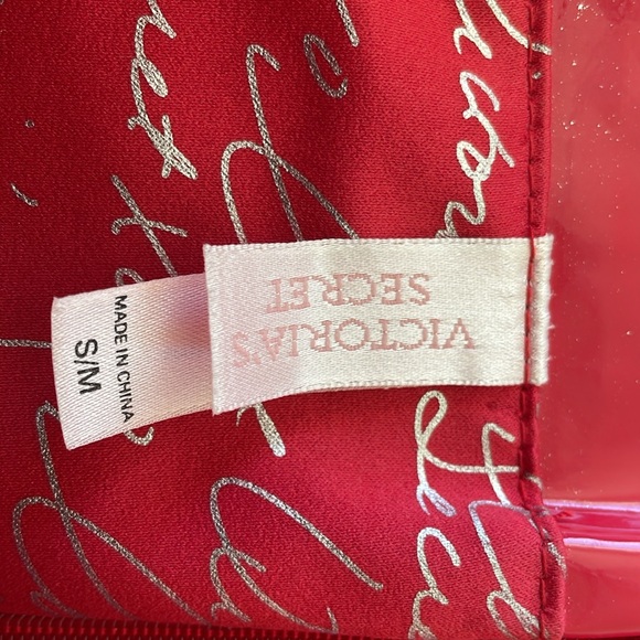 Vintage Victoria’s Secret Christmas Skirt - Picture 12 of 12